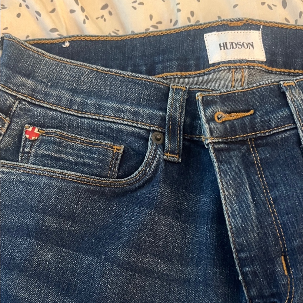 Hudson “Natalie skinny” Jeans size 28
